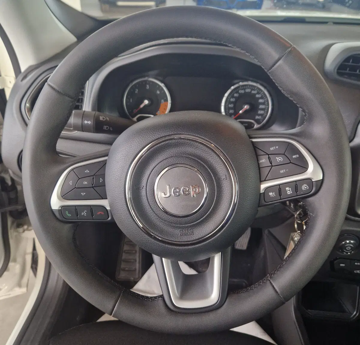 Jeep Renegade usata a Terni (12)