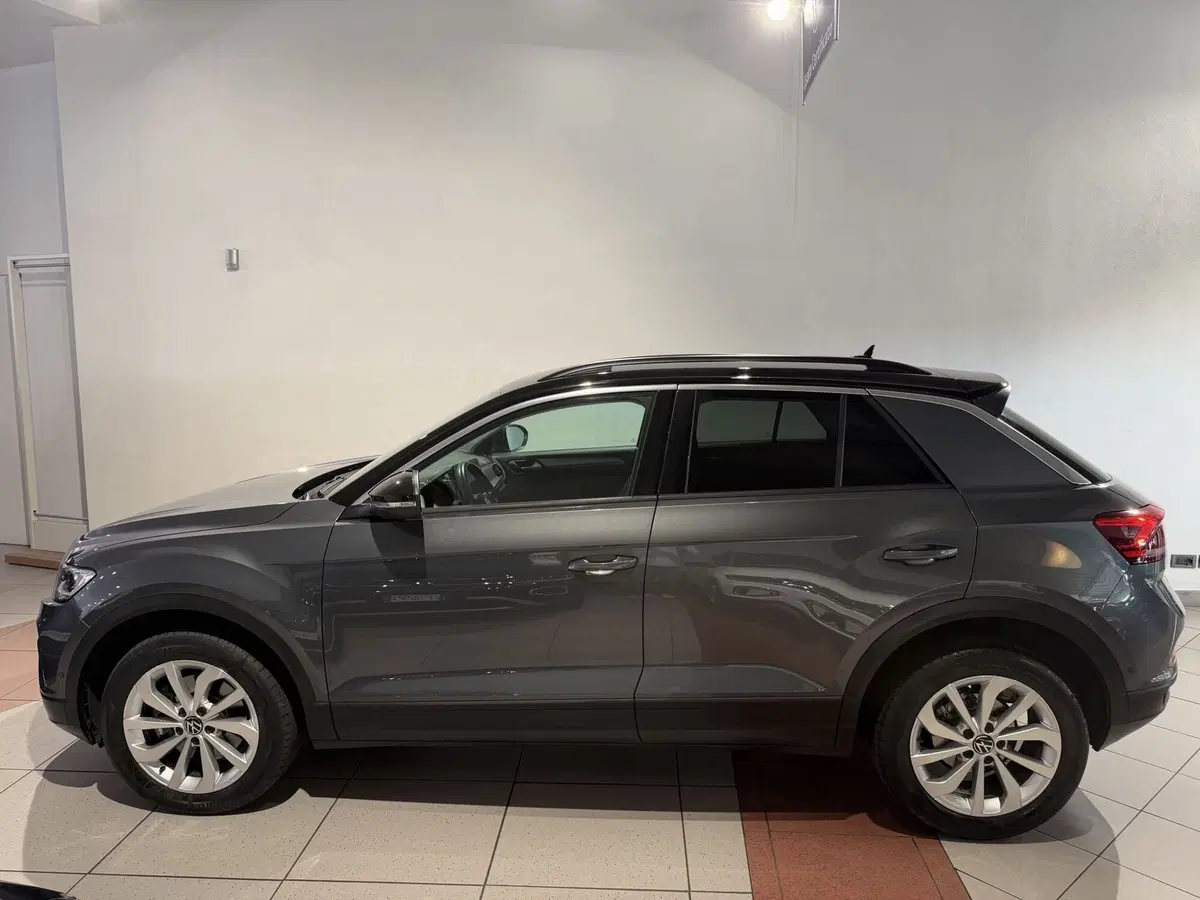Volkswagen T-Roc usata a Genova (2)