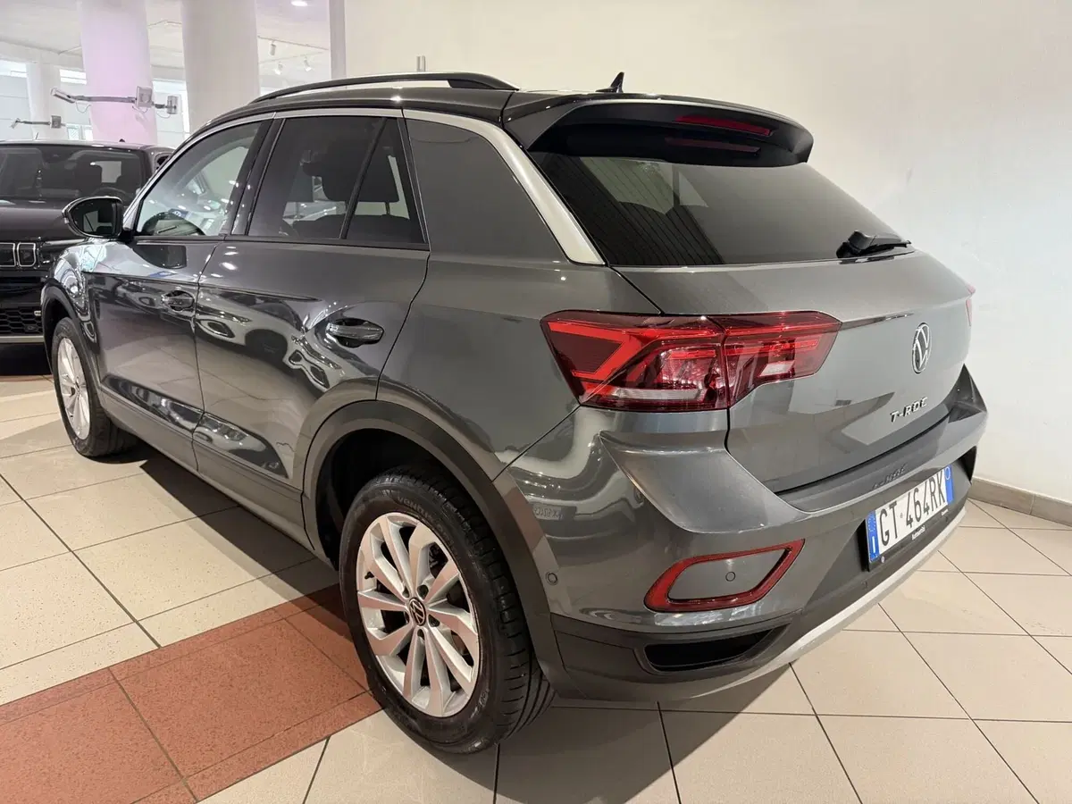 Volkswagen T-Roc usata a Genova (3)