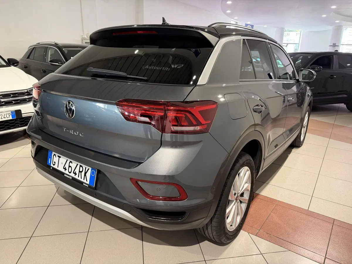 Volkswagen T-Roc usata a Genova (5)