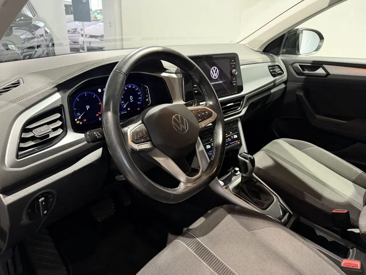 Volkswagen T-Roc usata a Genova (8)