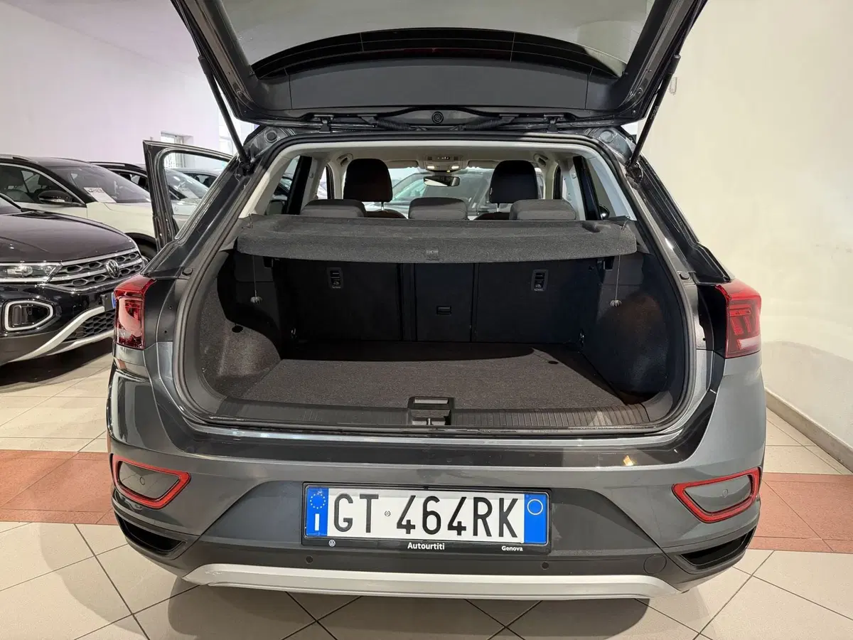 Volkswagen T-Roc usata a Genova (9)