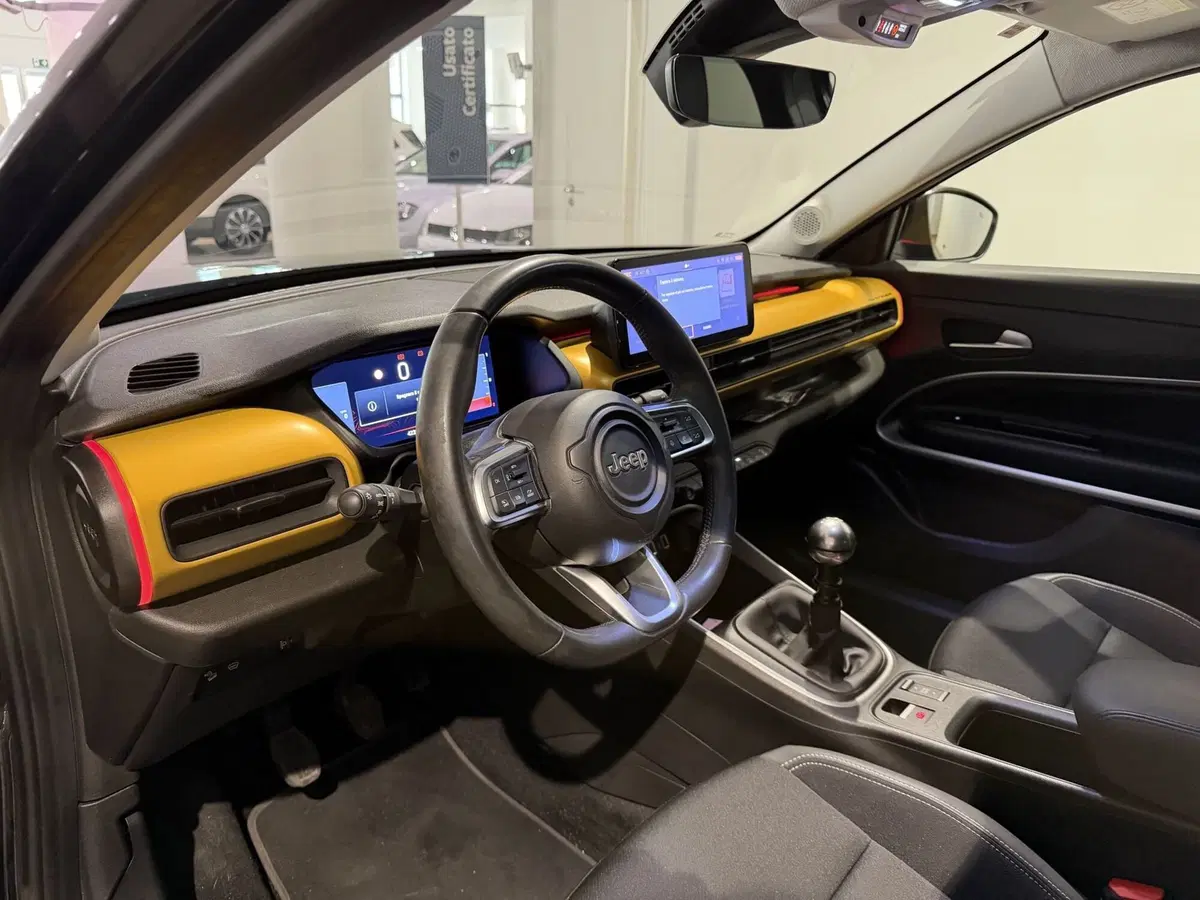 Jeep Avenger usata a Genova (8)