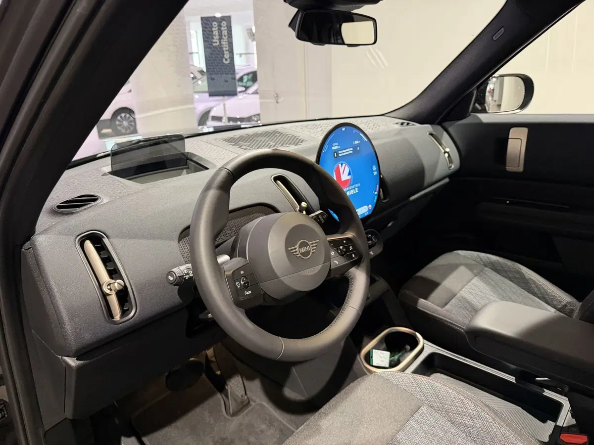 MINI Mini Countryman usata a Genova (8)