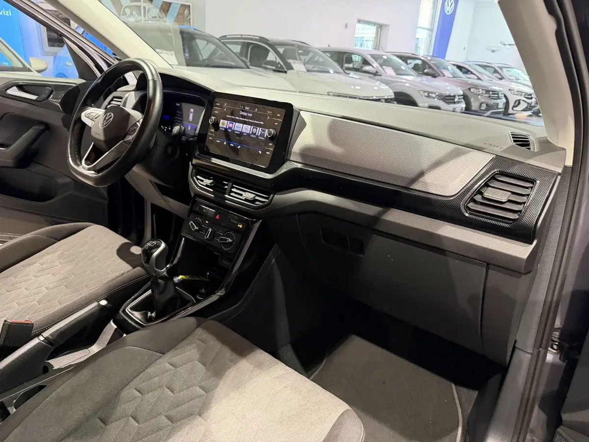 Volkswagen T-Cross usata a Genova (10)