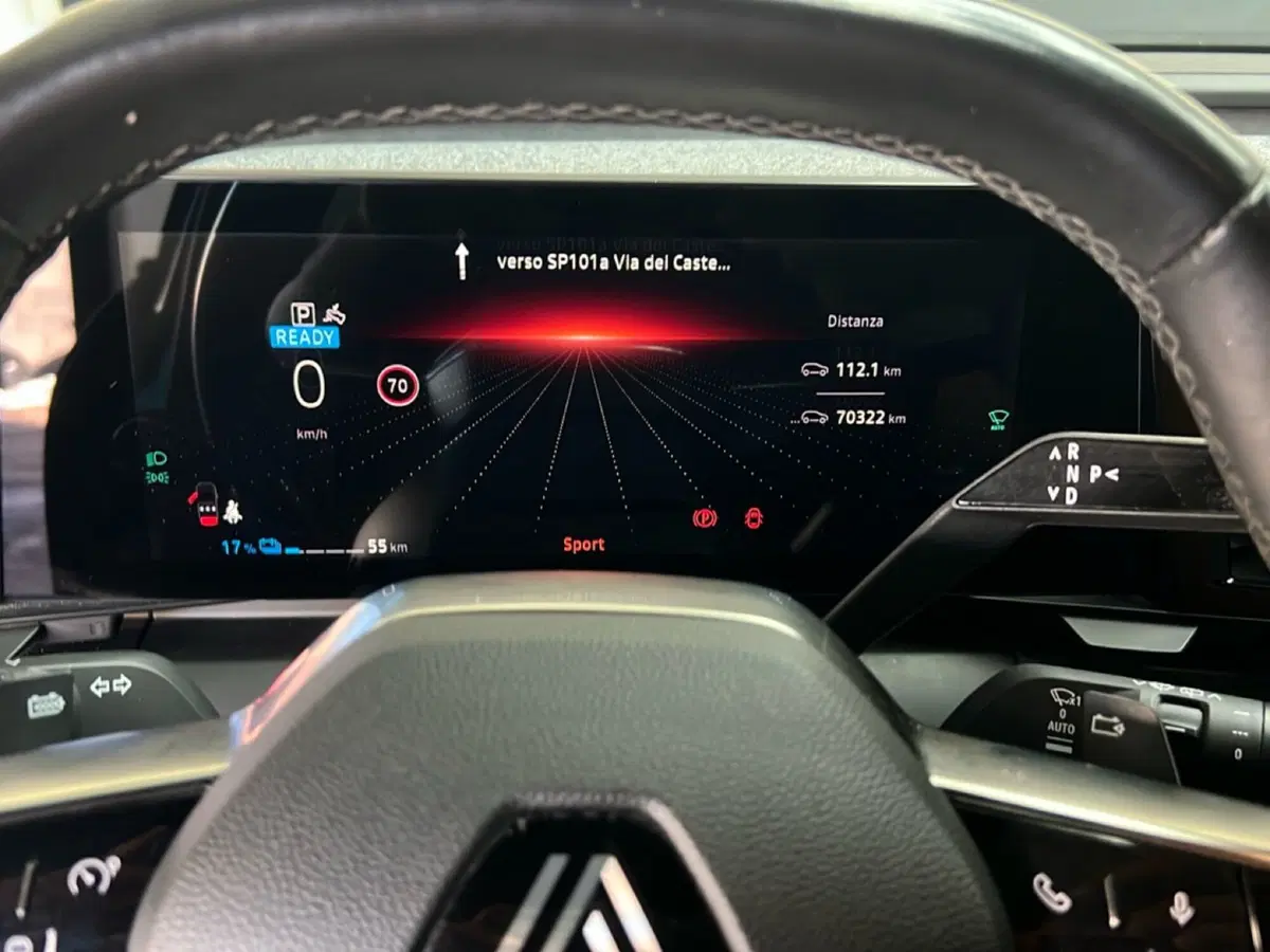 Renault Megane E-Tech Electric usata a Roma (13)