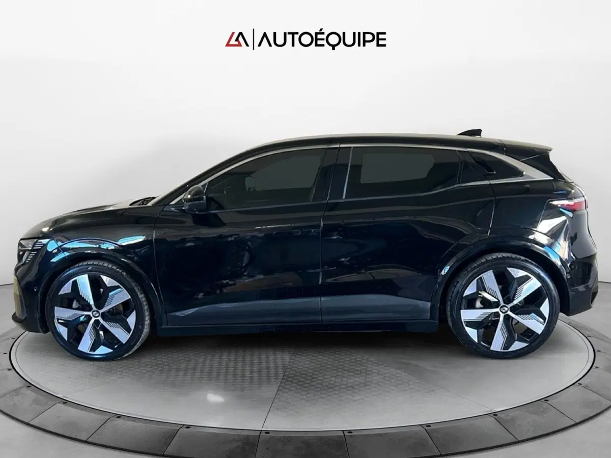 Renault Megane E-Tech Electric usata a Roma (2)