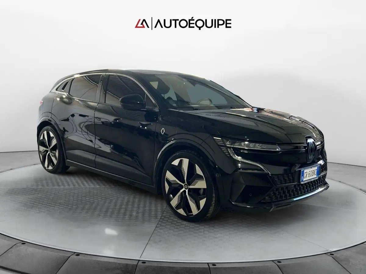 Renault Megane E-Tech Electric usata a Roma (7)
