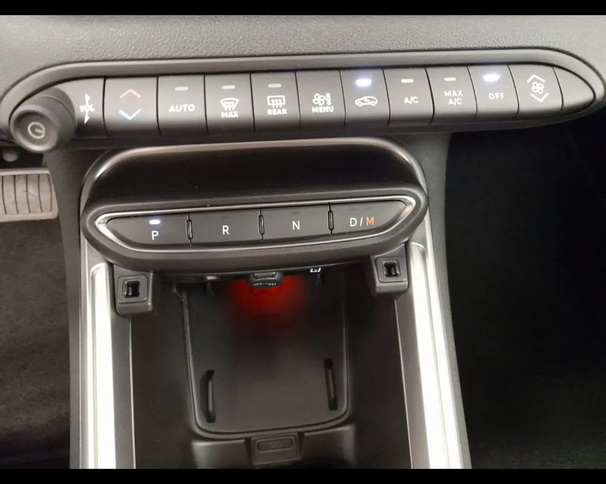 Jeep Avenger nuova a Alessandria (13)