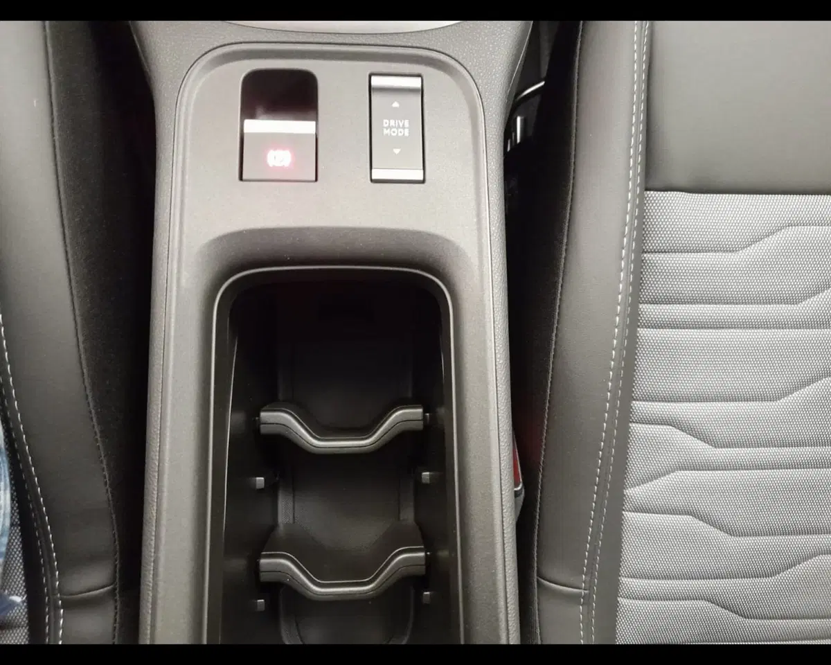 Jeep Avenger nuova a Alessandria (15)