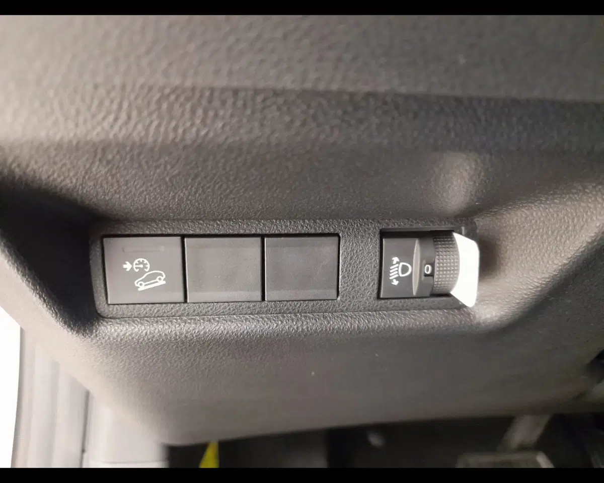 Jeep Avenger nuova a Alessandria (16)