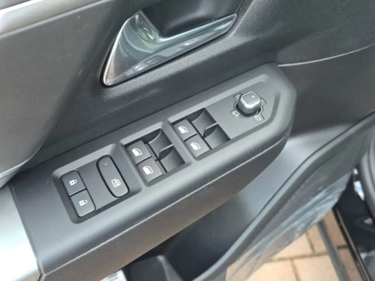 Jeep Compass nuova a Monza e Brianza (18)