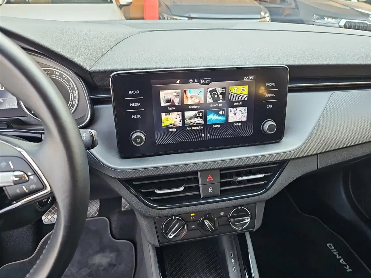 Skoda Kamiq usata a Lecco (14)