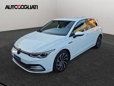 Volkswagen Golf 2.0 TDI SCR Style del 2023 usata a Merate
