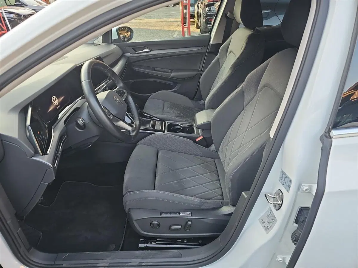 Volkswagen Golf usata a Lecco (11)