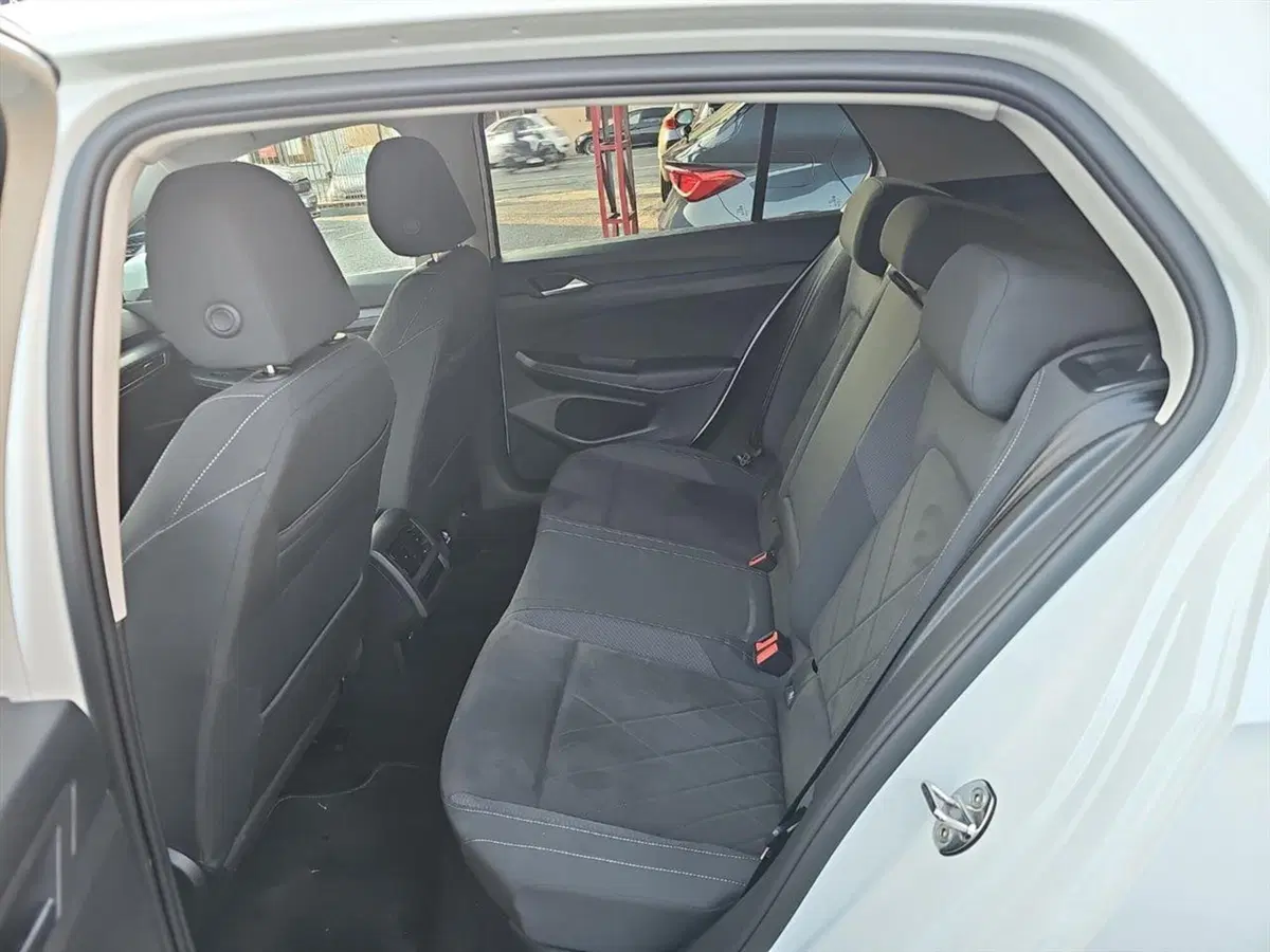 Volkswagen Golf usata a Lecco (12)