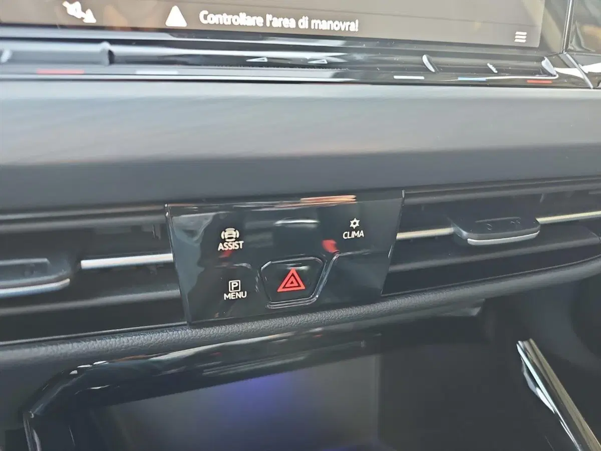 Volkswagen Golf usata a Lecco (17)