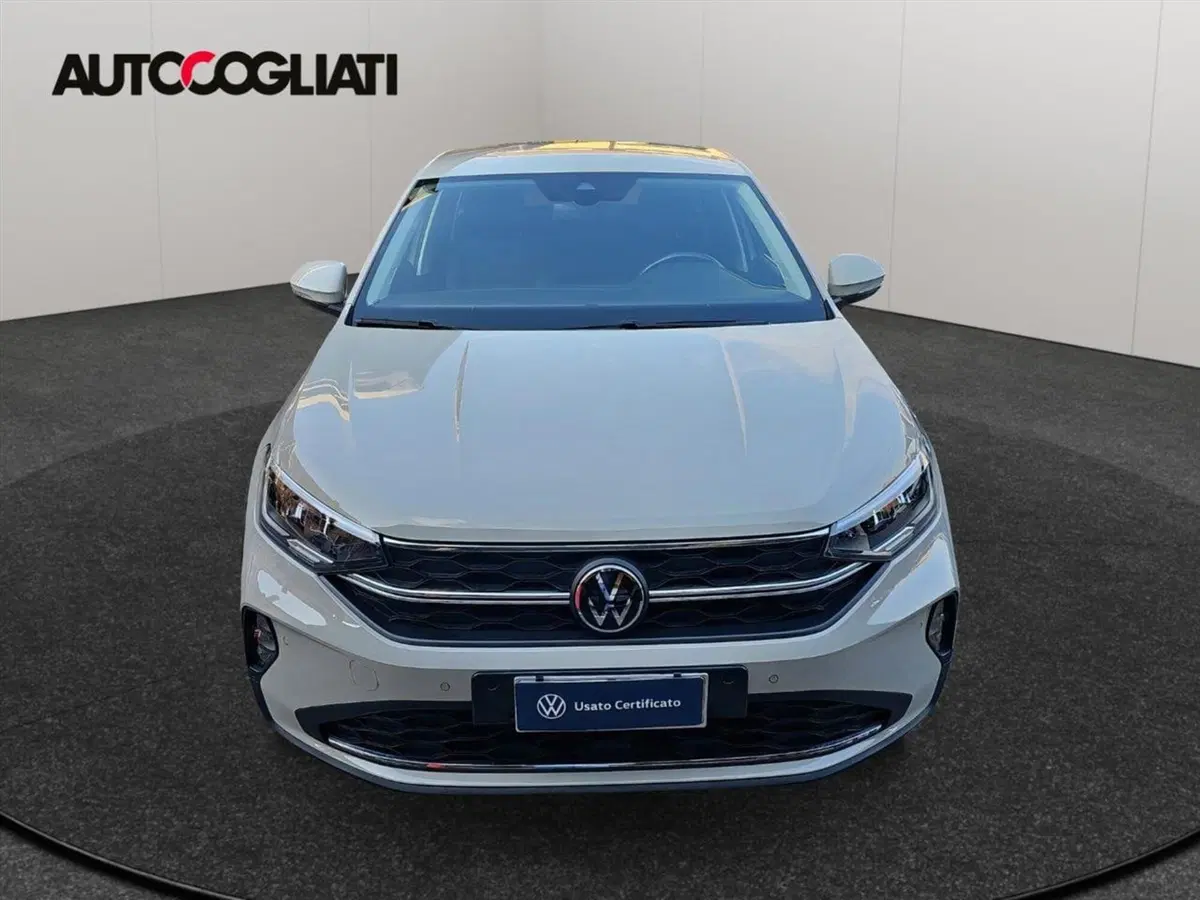 Volkswagen Taigo usata a Lecco (2)