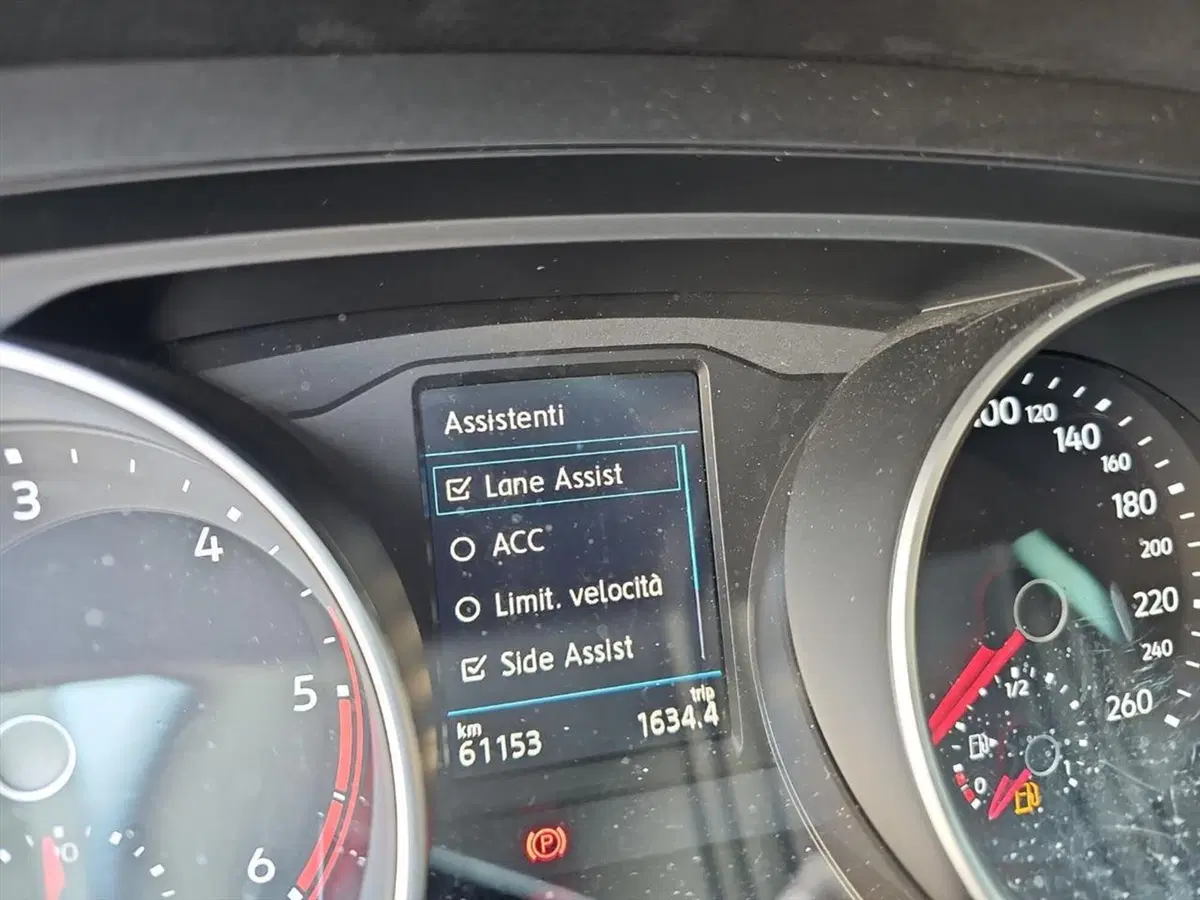 Volkswagen Tiguan usata a Lecco (17)