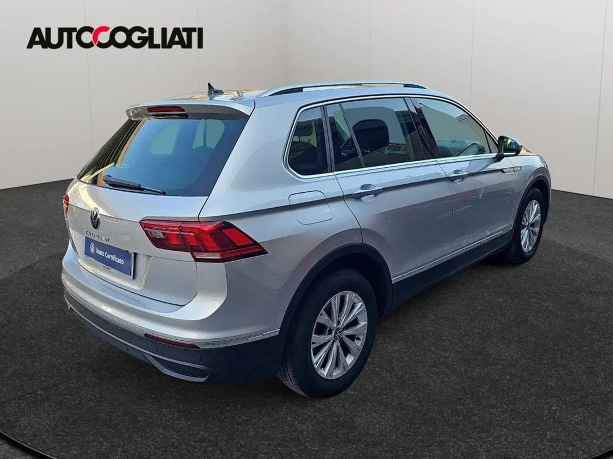 Volkswagen Tiguan usata a Lecco (8)