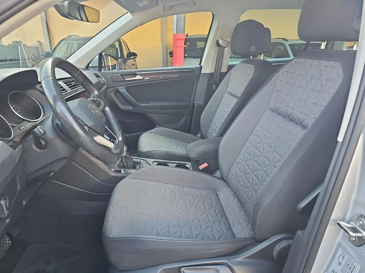 Volkswagen Tiguan usata a Lecco (9)
