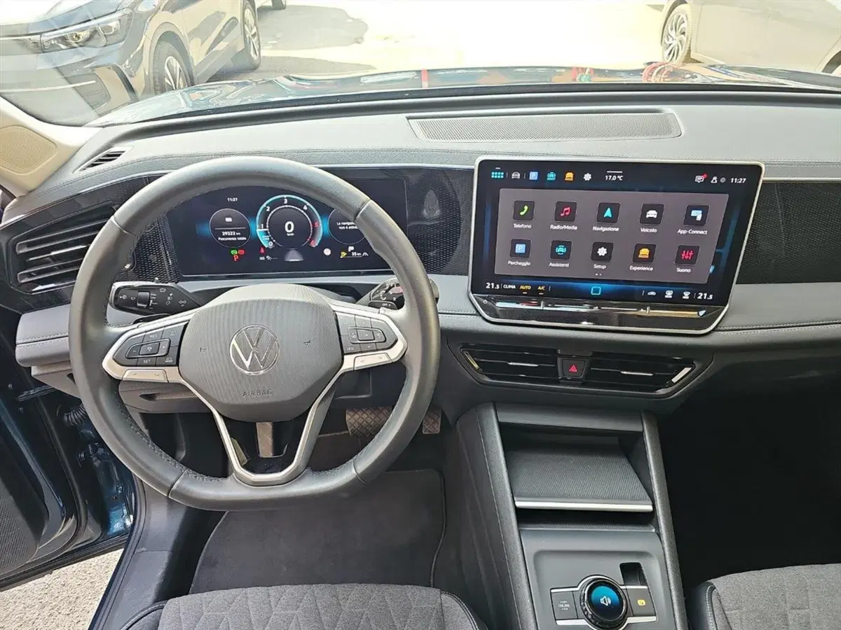Volkswagen Tiguan usata a Lecco (11)