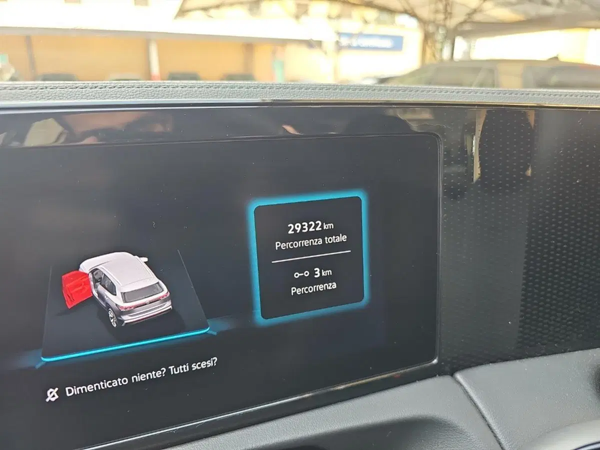 Volkswagen Tiguan usata a Lecco (14)