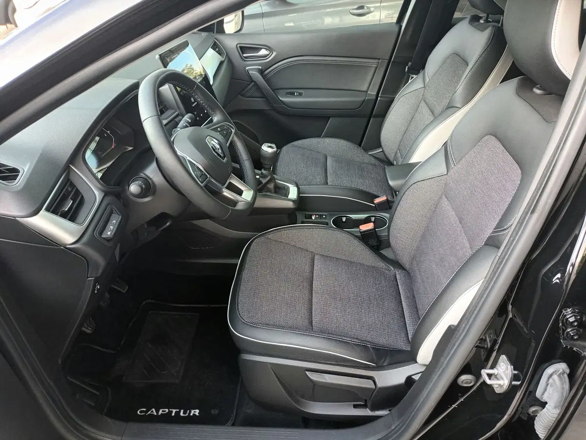 Renault Captur usata a Bari (5)