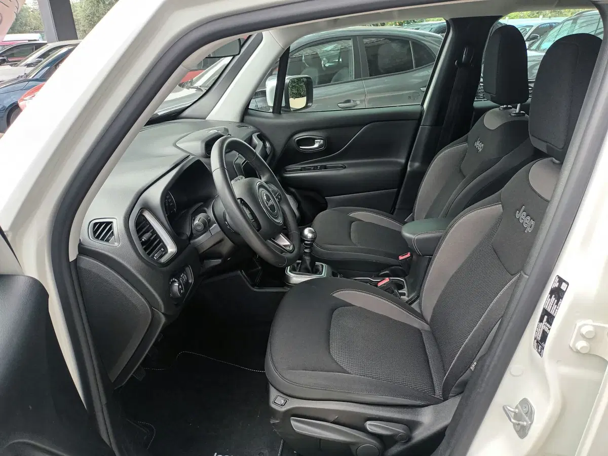 Jeep Renegade usata a Bari (12)