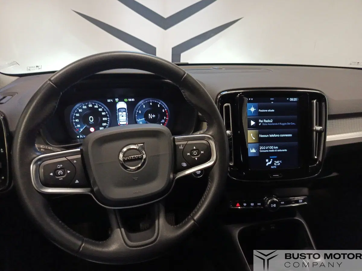 Volvo XC40 usata a Varese (11)