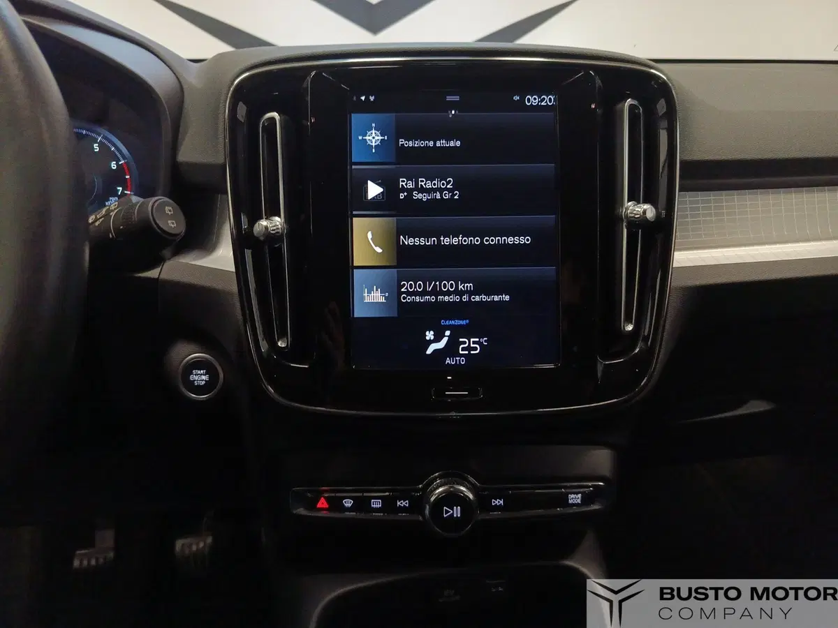 Volvo XC40 usata a Varese (13)