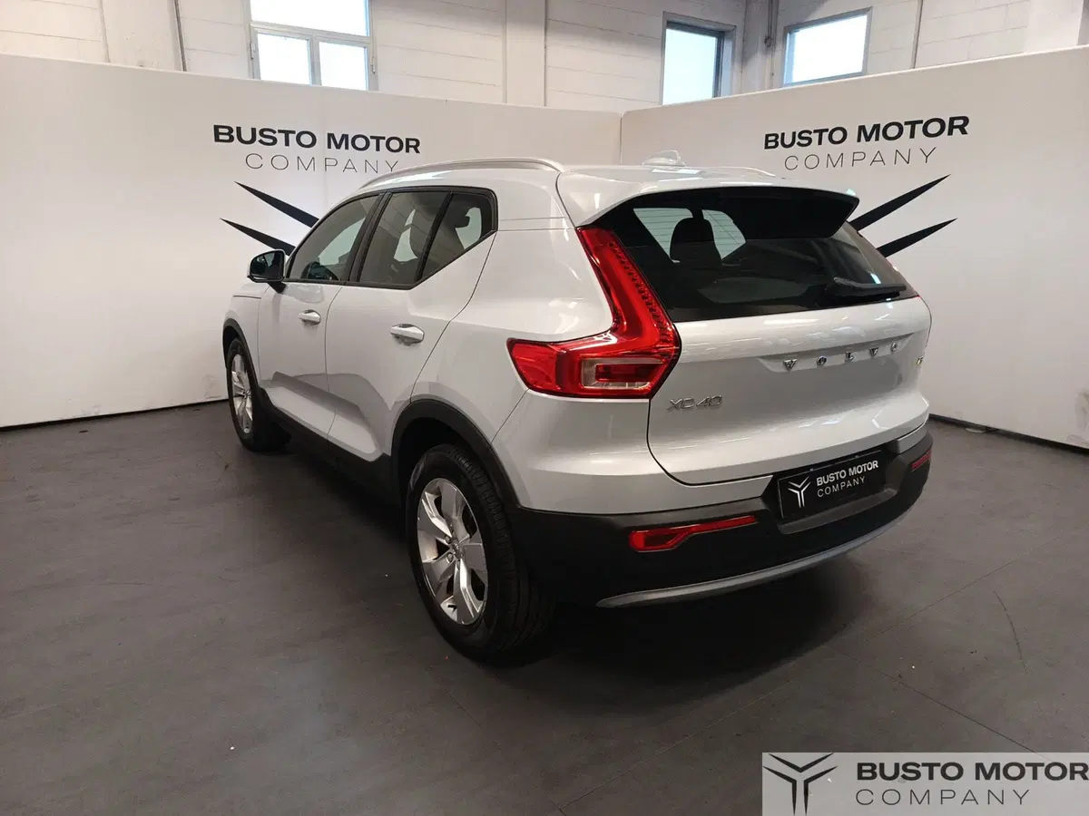 Volvo XC40 usata a Varese (6)