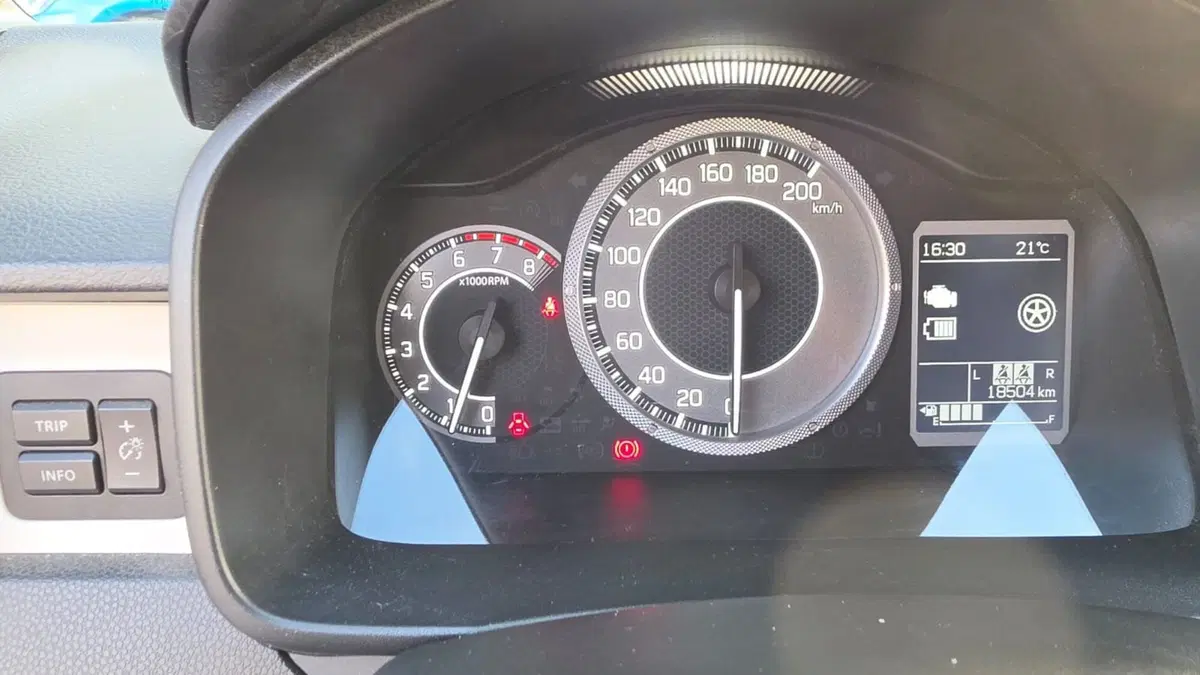 Suzuki Ignis usata a Macerata (9)