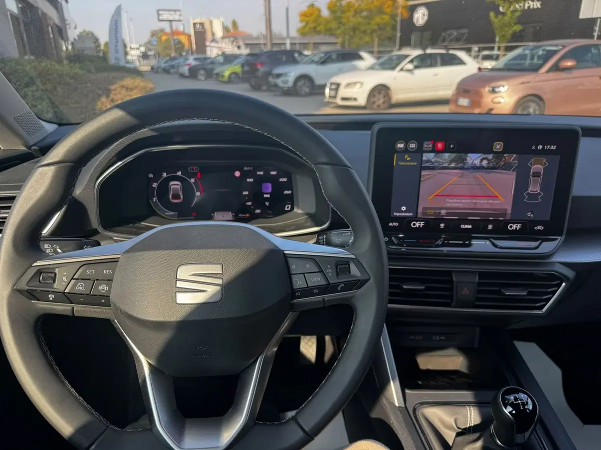 SEAT Leon nuova a Bologna (12)