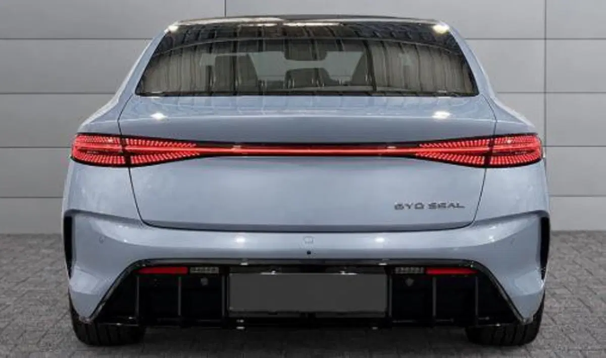 Byd Seal usata a Bologna (3)