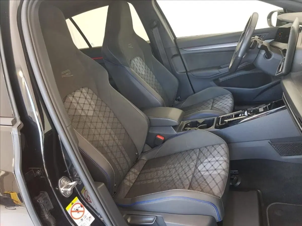Volkswagen Golf Variant usata a Lucca (11)