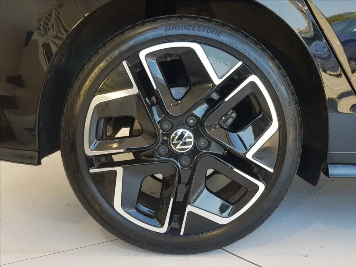 Volkswagen Golf Variant usata a Lucca (9)