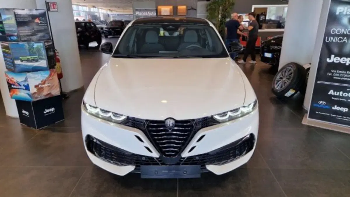 Alfa Romeo Tonale nuova a Modena (2)