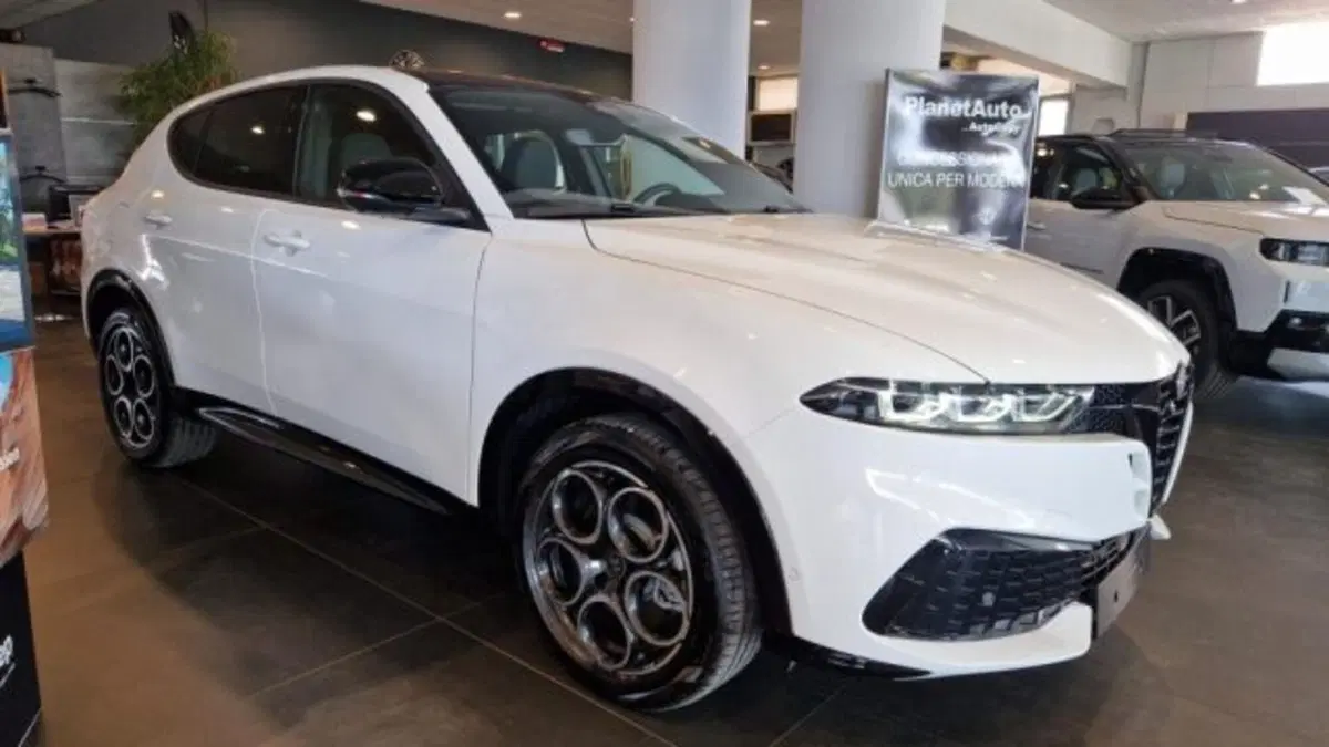 Alfa Romeo Tonale nuova a Modena (4)