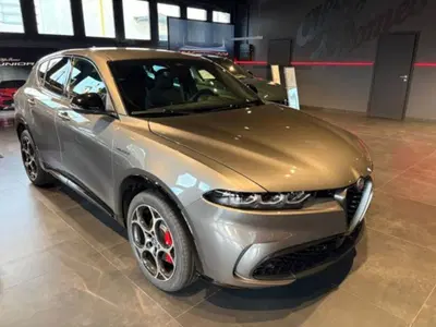 Alfa Romeo Tonale 1.5 hybrid Veloce 160cv tct7 nuova a Modena