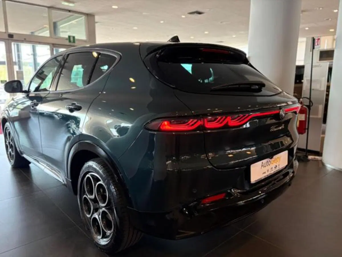 Alfa Romeo Tonale nuova a Modena (11)