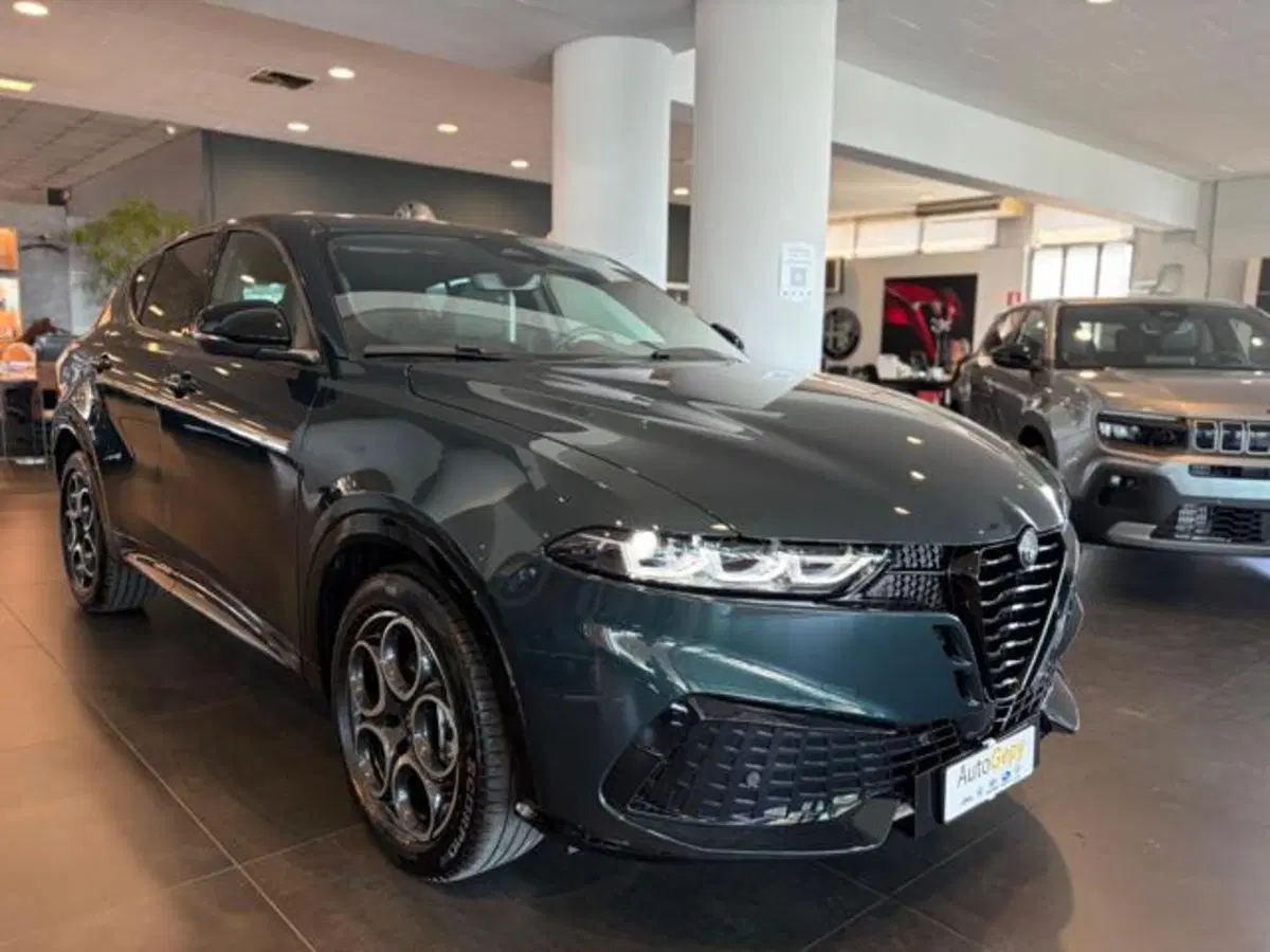 Alfa Romeo Tonale nuova a Modena (3)