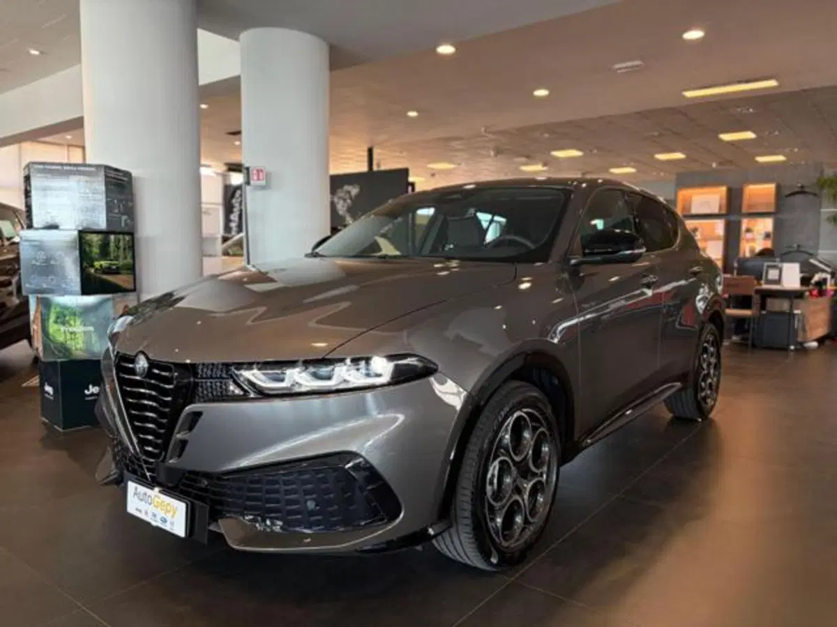Alfa Romeo Tonale nuova a Modena (2)