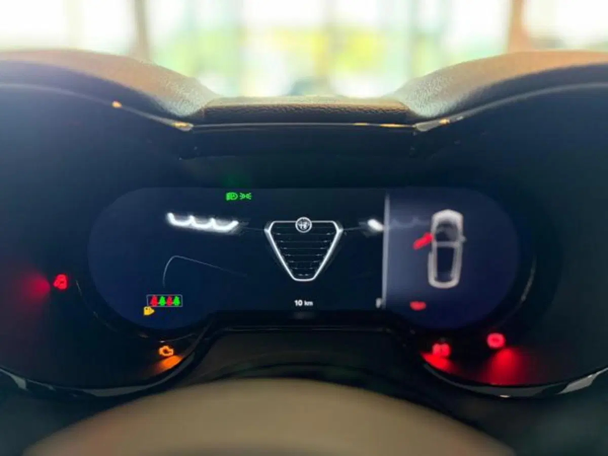Alfa Romeo Tonale nuova a Modena (8)