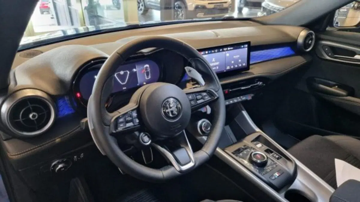 Alfa Romeo Tonale nuova a Modena (8)