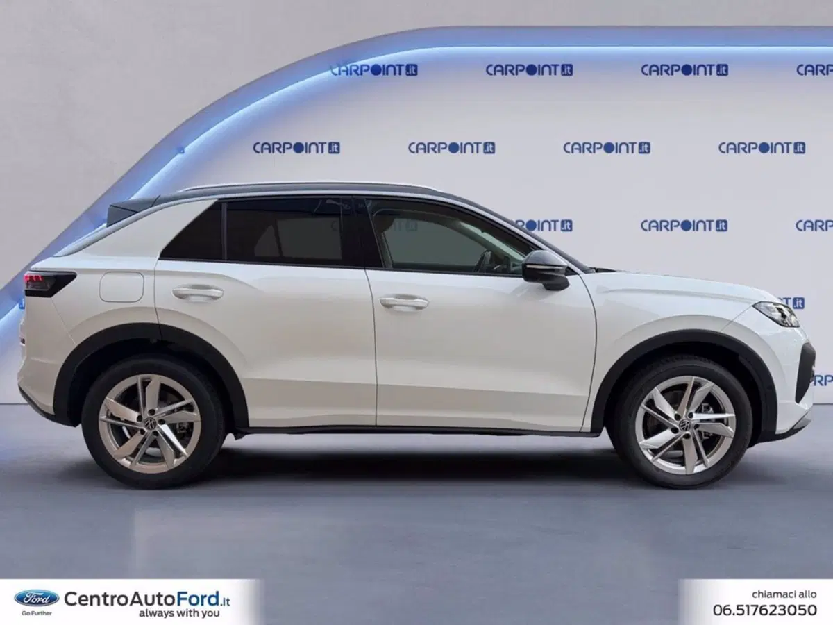 Volkswagen T-Roc nuova a Roma (6)