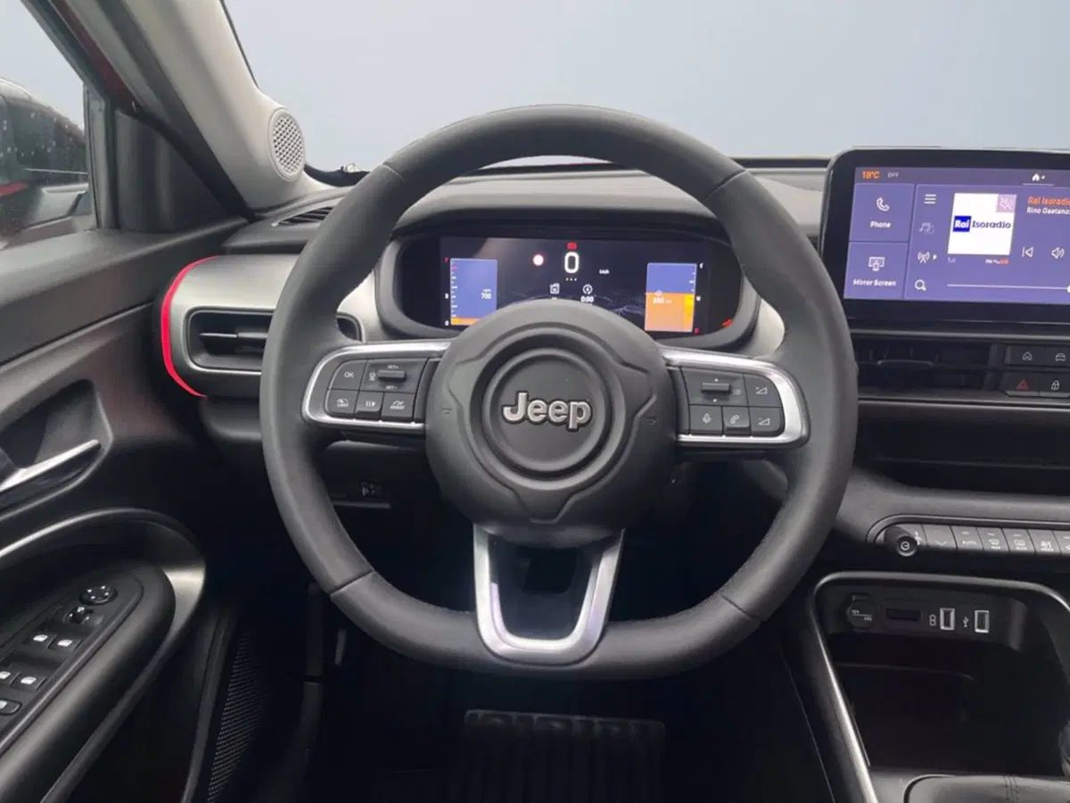 Jeep Avenger usata a Milano (13)