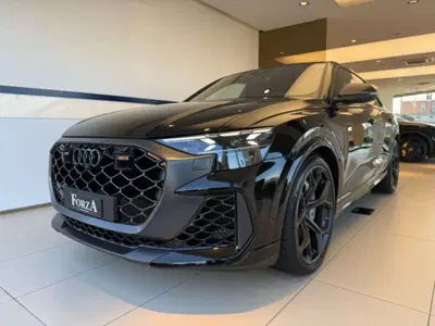 Audi RS Q8 Q8 4.0 mhev 48V performance 640cv tiptronic nuova a Venaria Reale