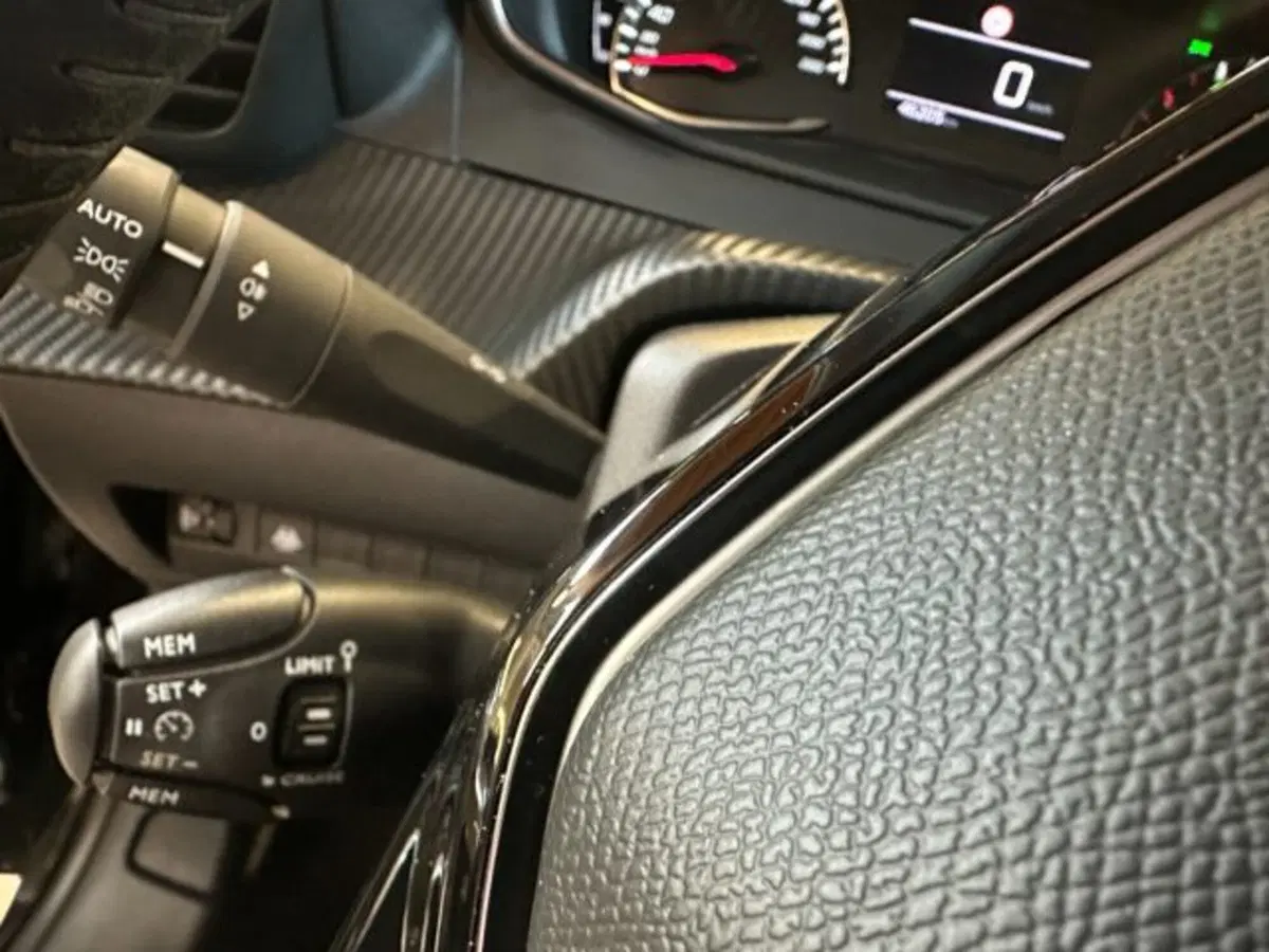 Peugeot 208 usata a Vicenza (12)