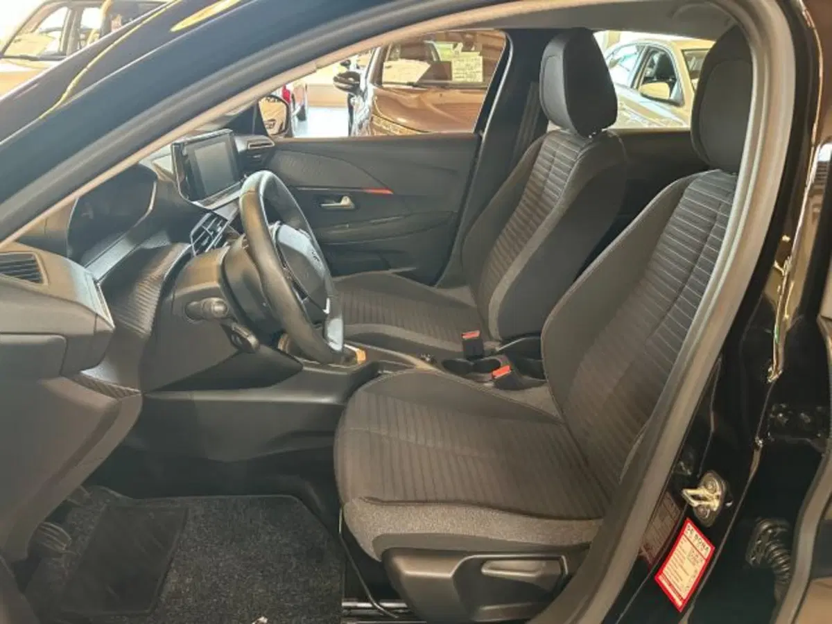 Peugeot 208 usata a Vicenza (7)